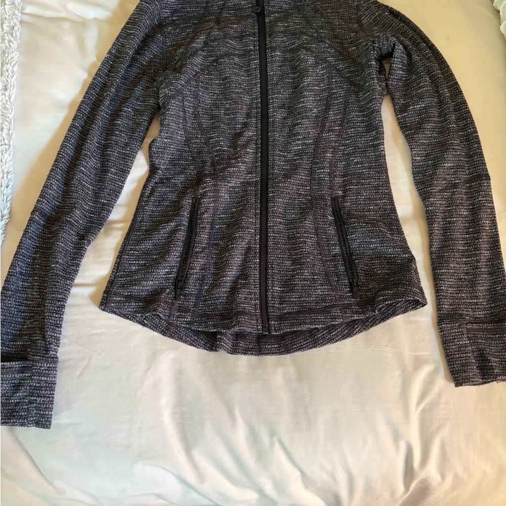 Lululemon Athletica Gray Fitted Long Sleeve Zippered Top